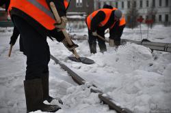 Как освободить город из снежного плена?