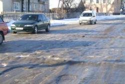  На Прикарпатье чиновники облавтодора «заплатят» за скользкие дороги
